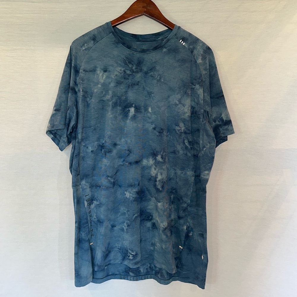 Blue Tie Dye Lululemon Short Sleeve Shirt